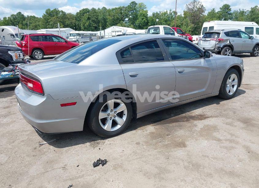 Photo 4 of 2014 Dodge Charger SE (VIN 2C3CDXBG2EH192730)