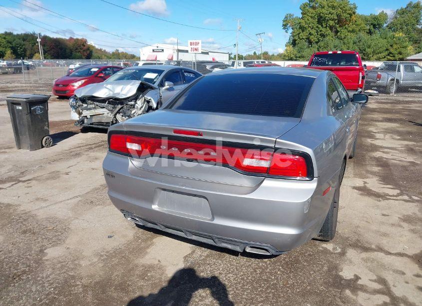 Photo 4 of 2014 Dodge Charger SE (VIN 2C3CDXBG2EH197913)