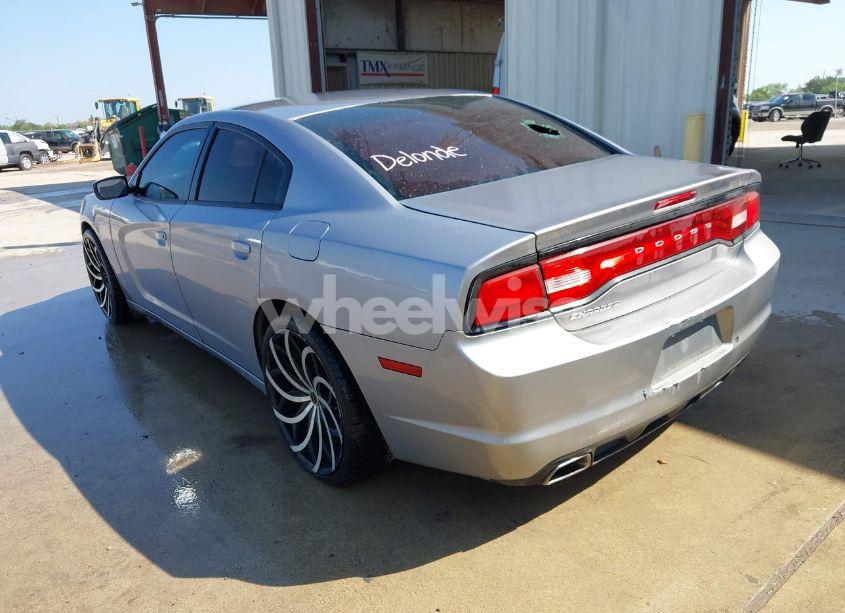 Photo 3 of 2014 Dodge Charger SE (VIN 2C3CDXBG2EH241456)
