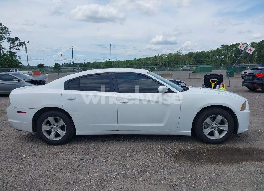 Photo 13 of 2014 Dodge Charger SE (VIN 2C3CDXBG2EH346224)