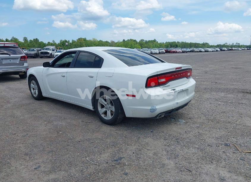 Photo 3 of 2014 Dodge Charger SE (VIN 2C3CDXBG2EH346224)