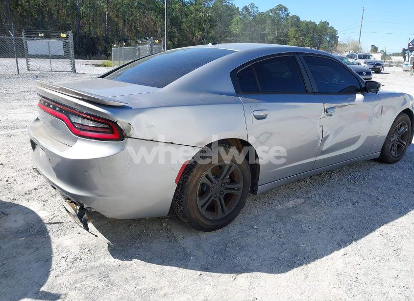 Photo 4 of 2015 Dodge Charger SE (VIN 2C3CDXBG2FH799325)