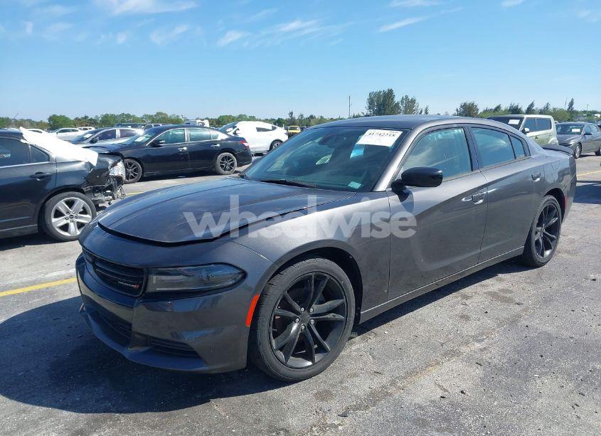 Photo 2 of 2016 Dodge Charger SE (VIN 2C3CDXBG2GH246725)