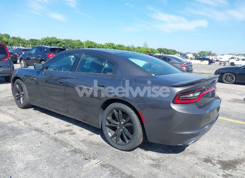 Photo 3 of 2016 Dodge Charger SE (VIN 2C3CDXBG2GH246725)