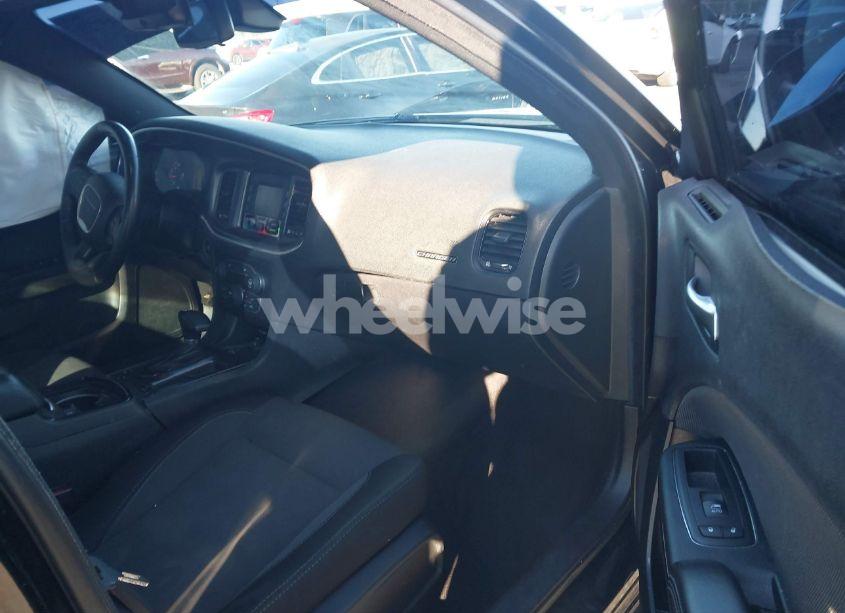 Photo 5 of 2016 Dodge Charger SE (VIN 2C3CDXBG2GH246899)