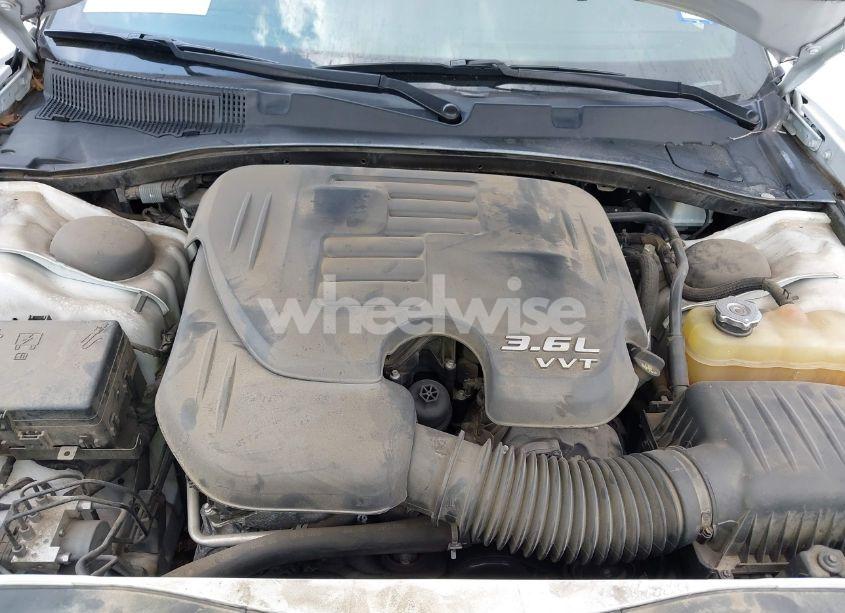 Photo 10 of 2016 Dodge Charger SE (VIN 2C3CDXBG2GH333184)