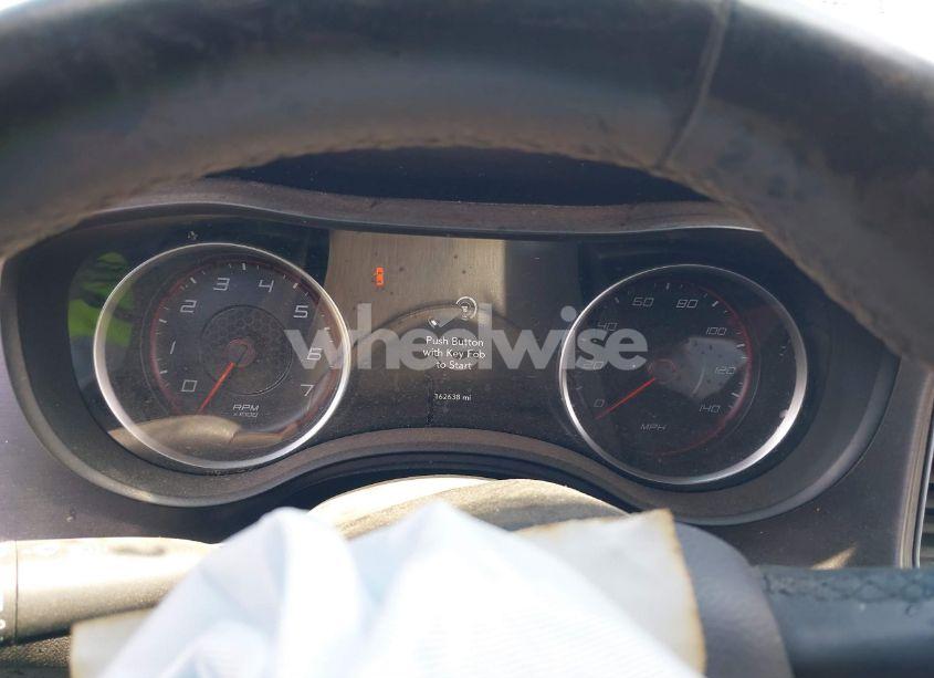 Photo 7 of 2017 Dodge Charger SE RWD (VIN 2C3CDXBG2HH581873)