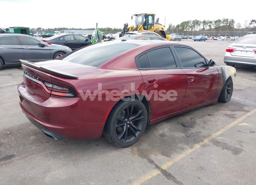 Photo 4 of 2018 Dodge Charger SXT RWD (VIN 2C3CDXBG2JH187196)