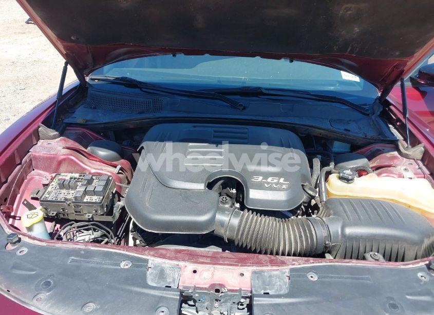 Photo 10 of 2018 Dodge Charger SXT RWD (VIN 2C3CDXBG2JH188008)