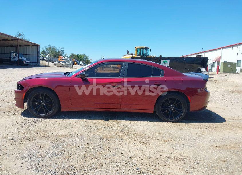 Photo 15 of 2018 Dodge Charger SXT RWD (VIN 2C3CDXBG2JH188008)