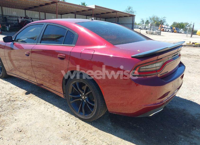 Photo 3 of 2018 Dodge Charger SXT RWD (VIN 2C3CDXBG2JH188008)