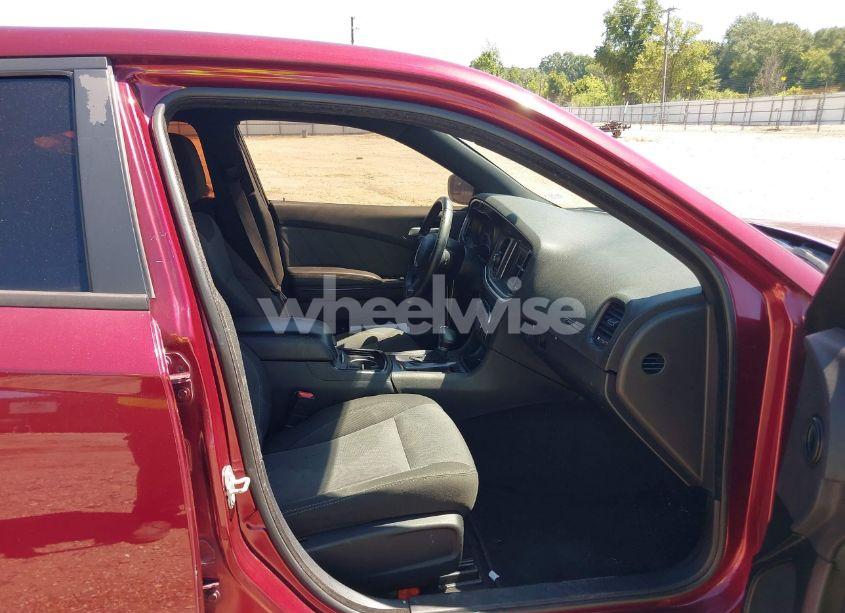 Photo 5 of 2018 Dodge Charger SXT RWD (VIN 2C3CDXBG2JH188008)