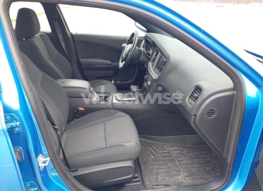 Photo 5 of 2019 Dodge Charger SXT RWD (VIN 2C3CDXBG2KH588135)