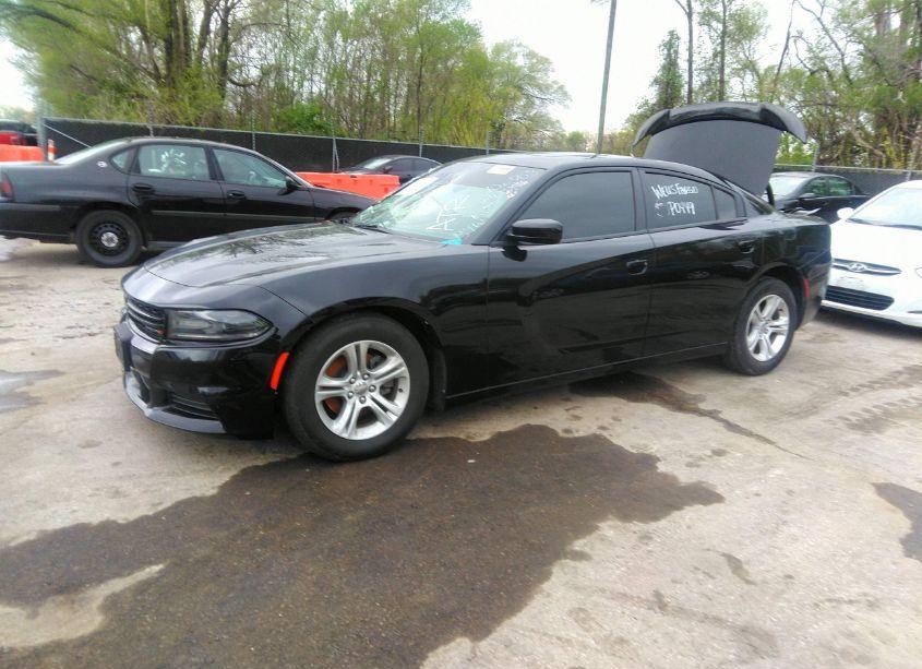 Photo 2 of 2019 Dodge Charger SXT RWD (VIN 2C3CDXBG2KH659849)