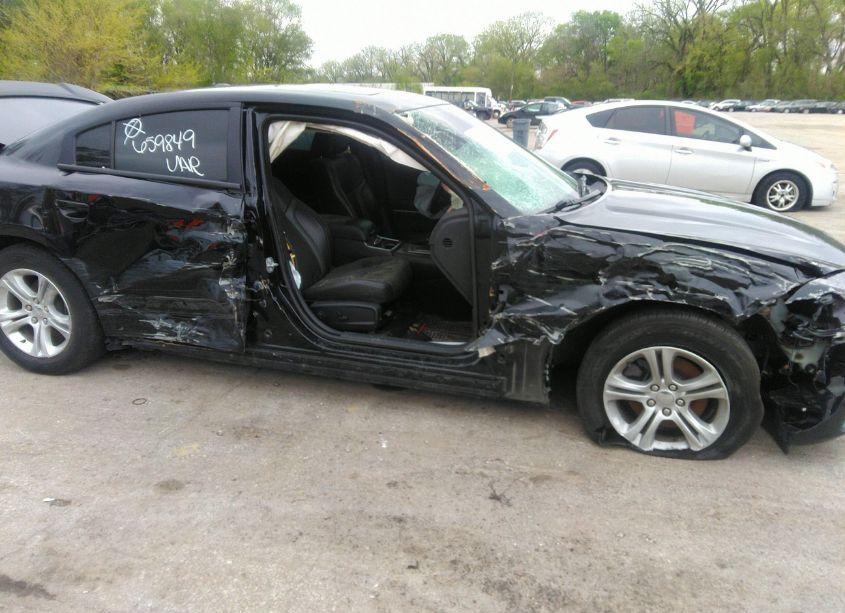 Photo 6 of 2019 Dodge Charger SXT RWD (VIN 2C3CDXBG2KH659849)