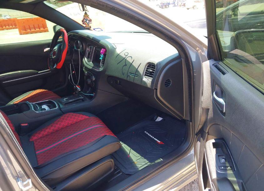 Photo 5 of 2019 Dodge Charger SXT RWD (VIN 2C3CDXBG2KH664601)