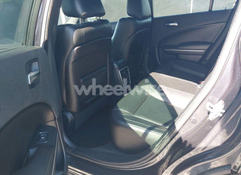 Photo 8 of 2019 Dodge Charger SXT RWD (VIN 2C3CDXBG2KH695976)