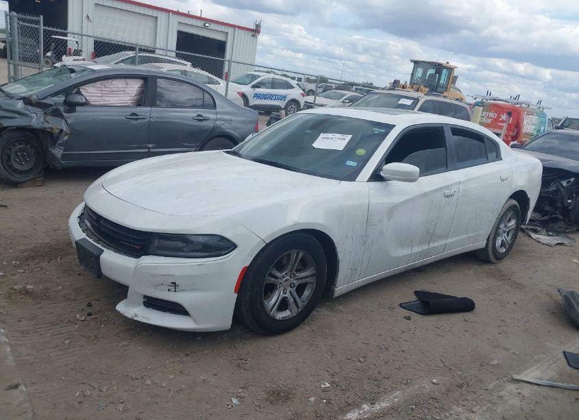Photo 2 of 2019 Dodge Charger SXT RWD (VIN 2C3CDXBG2KH700237)