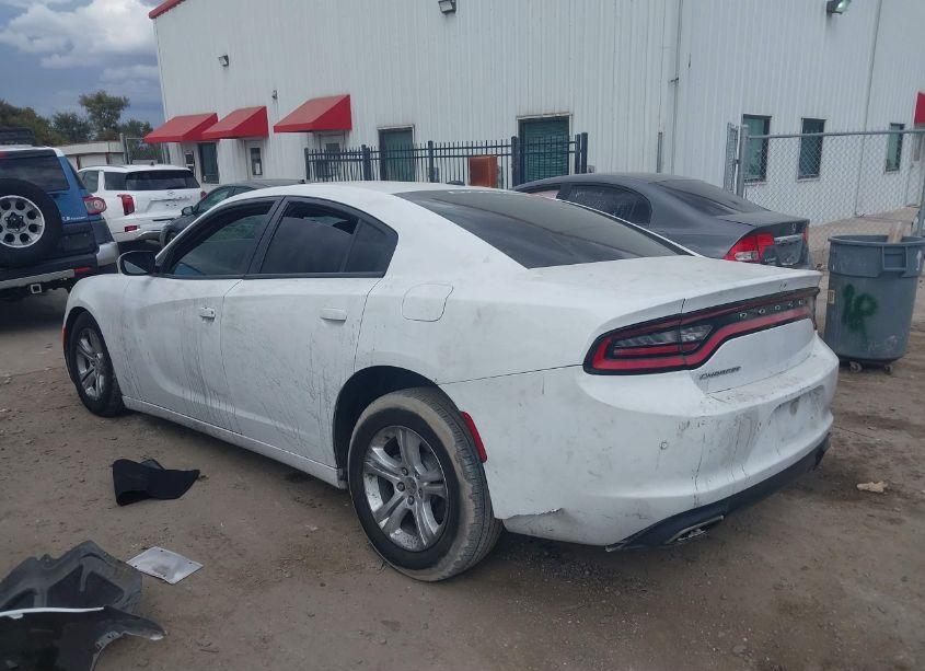 Photo 3 of 2019 Dodge Charger SXT RWD (VIN 2C3CDXBG2KH700237)