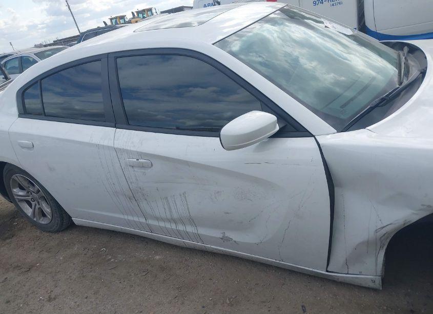 Photo 6 of 2019 Dodge Charger SXT RWD (VIN 2C3CDXBG2KH700237)