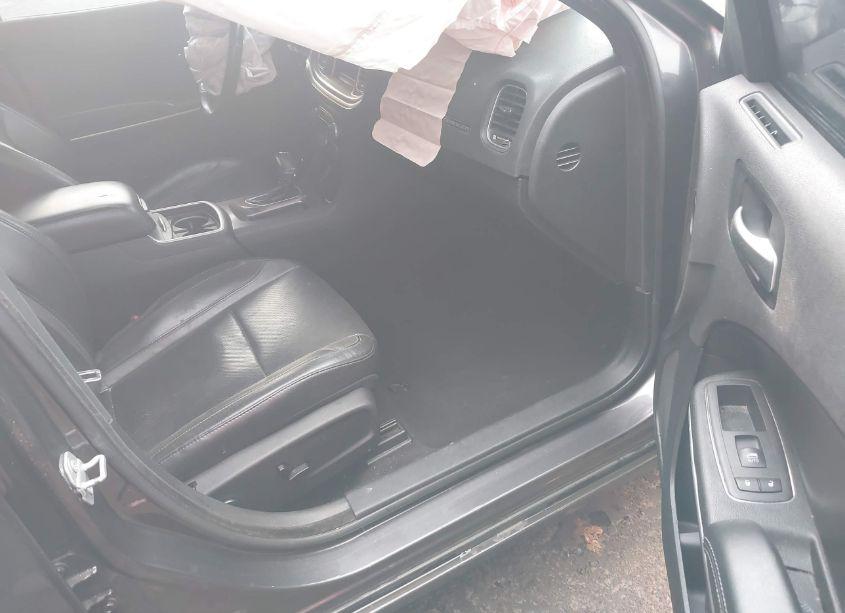 Photo 5 of 2019 Dodge Charger SXT RWD (VIN 2C3CDXBG2KH711626)