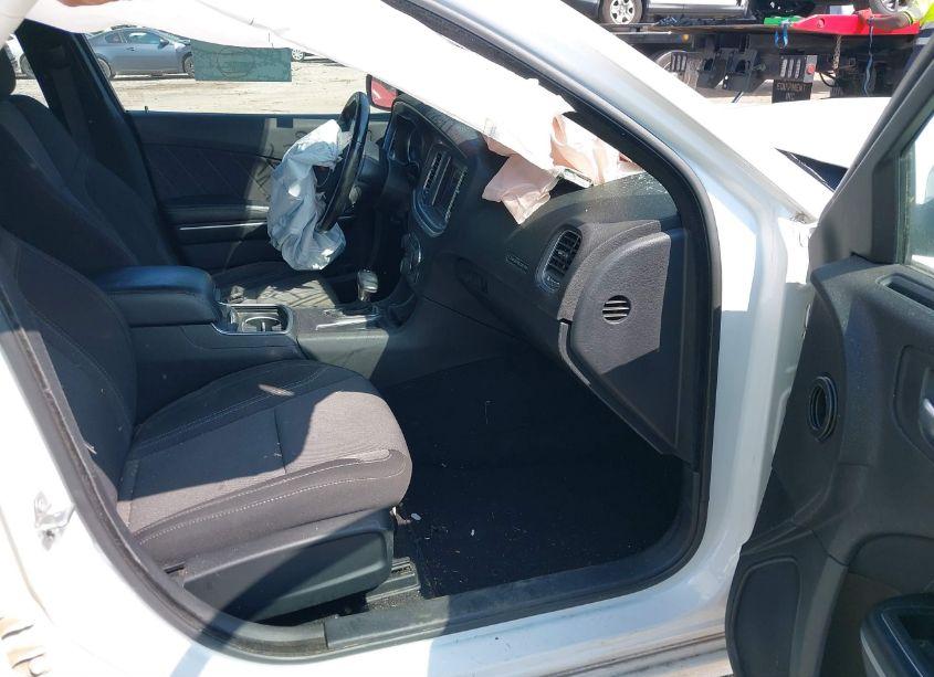 Photo 5 of 2019 Dodge Charger SXT RWD (VIN 2C3CDXBG2KH713456)