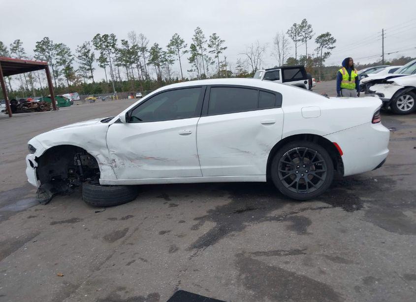 Photo 14 of 2019 Dodge Charger SXT RWD (VIN 2C3CDXBG2KH725364)