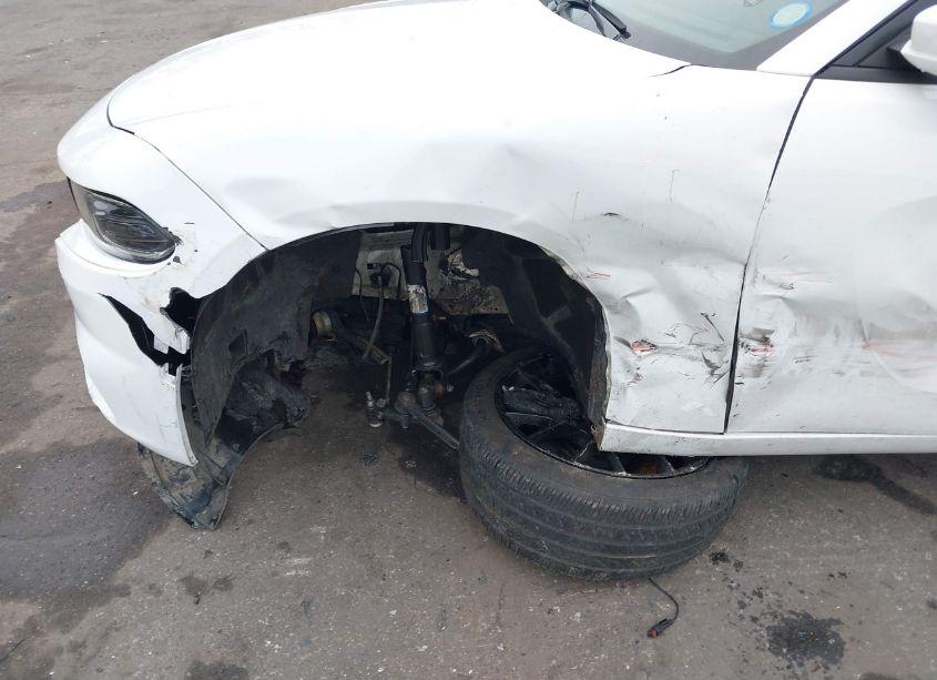 Photo 6 of 2019 Dodge Charger SXT RWD (VIN 2C3CDXBG2KH725364)