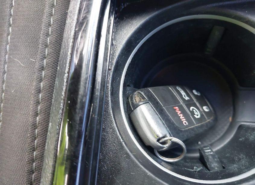 Photo 11 of 2019 Dodge Charger SXT RWD (VIN 2C3CDXBG2KH732427)