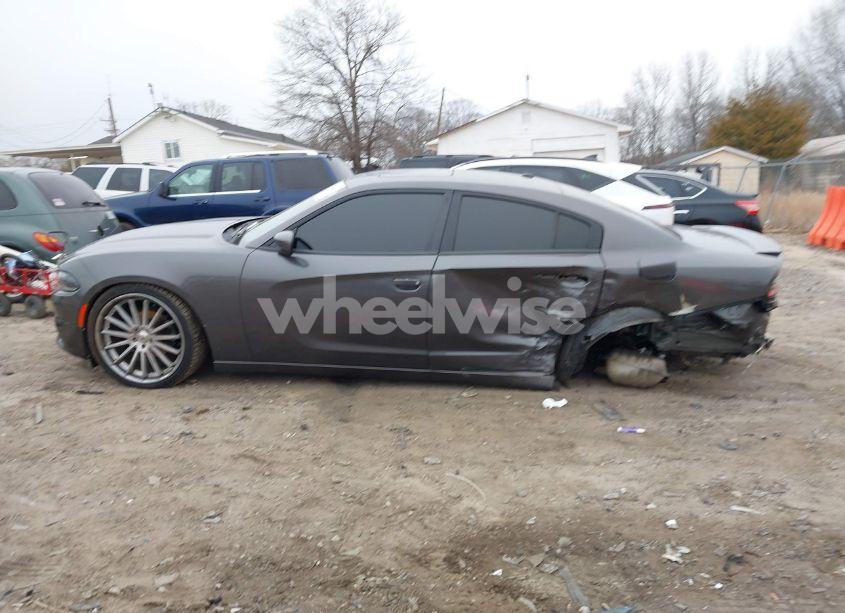 Photo 15 of 2020 Dodge Charger SXT RWD (VIN 2C3CDXBG2LH140477)