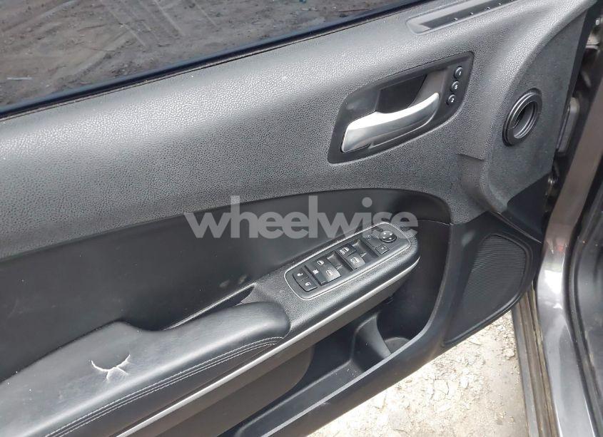 Photo 22 of 2020 Dodge Charger SXT RWD (VIN 2C3CDXBG2LH140477)