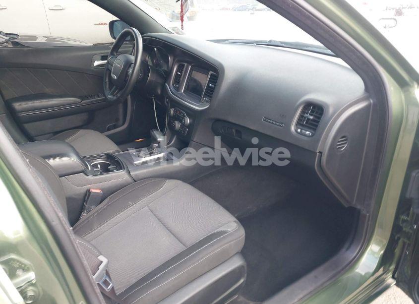 Photo 5 of 2020 Dodge Charger SXT RWD (VIN 2C3CDXBG2LH245441)