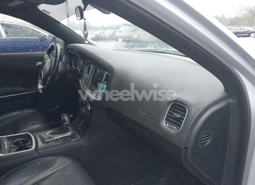 Photo 5 of 2021 Dodge Charger SXT RWD (VIN 2C3CDXBG2MH527211)