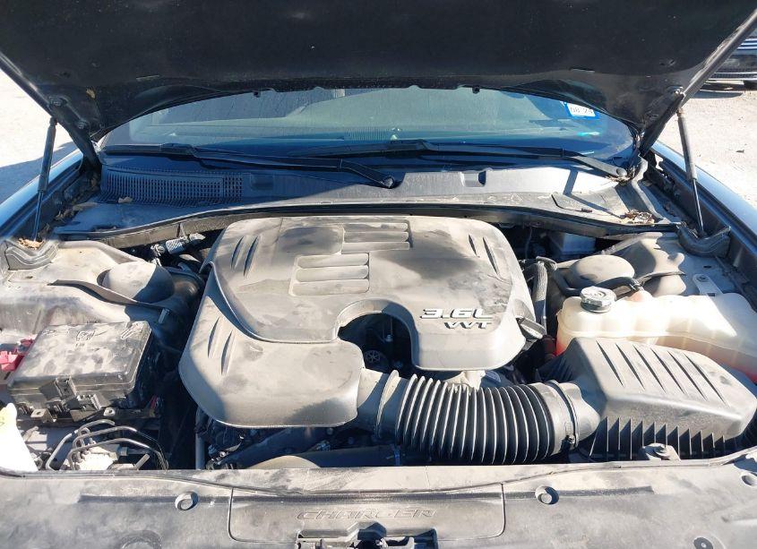 Photo 10 of 2022 Dodge Charger SXT RWD (VIN 2C3CDXBG2NH178732)