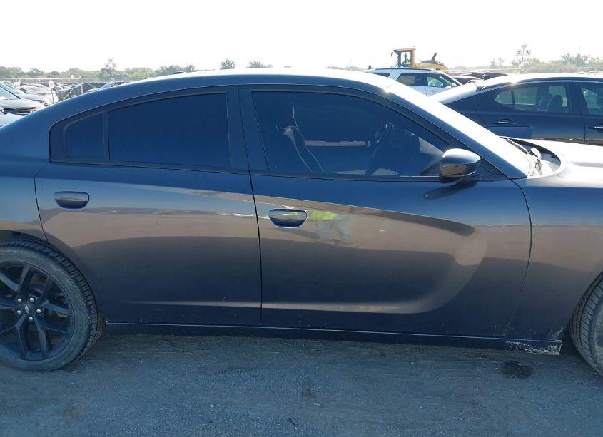 Photo 13 of 2022 Dodge Charger SXT RWD (VIN 2C3CDXBG2NH178732)