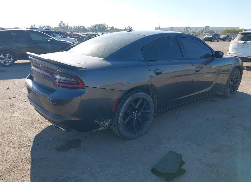 Photo 4 of 2022 Dodge Charger SXT RWD (VIN 2C3CDXBG2NH178732)