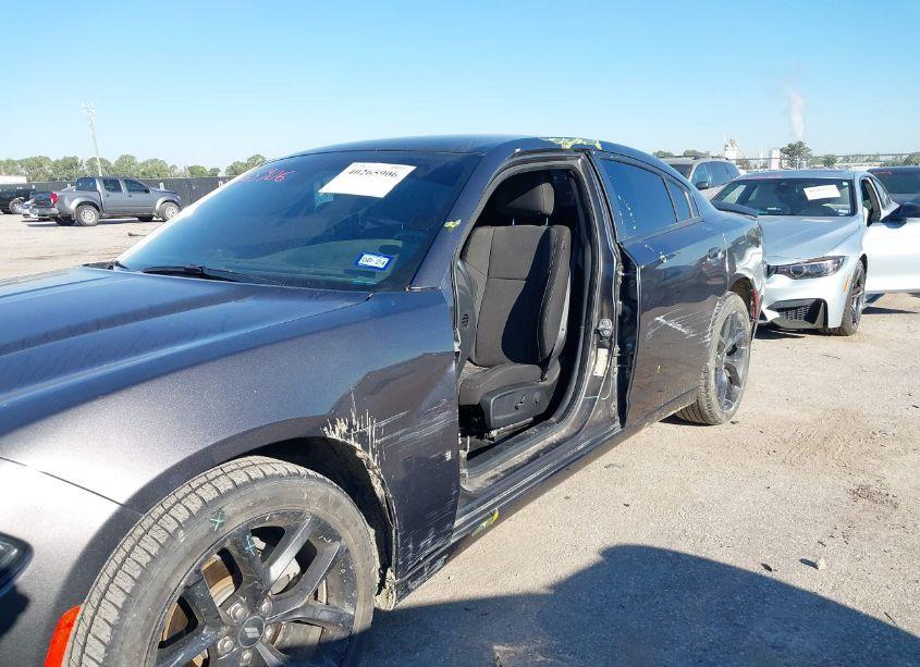 Photo 6 of 2022 Dodge Charger SXT RWD (VIN 2C3CDXBG2NH178732)