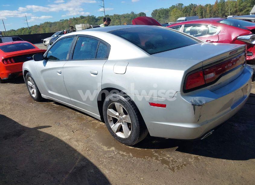 Photo 3 of 2012 Dodge Charger SE (VIN 2C3CDXBG3CH110713)