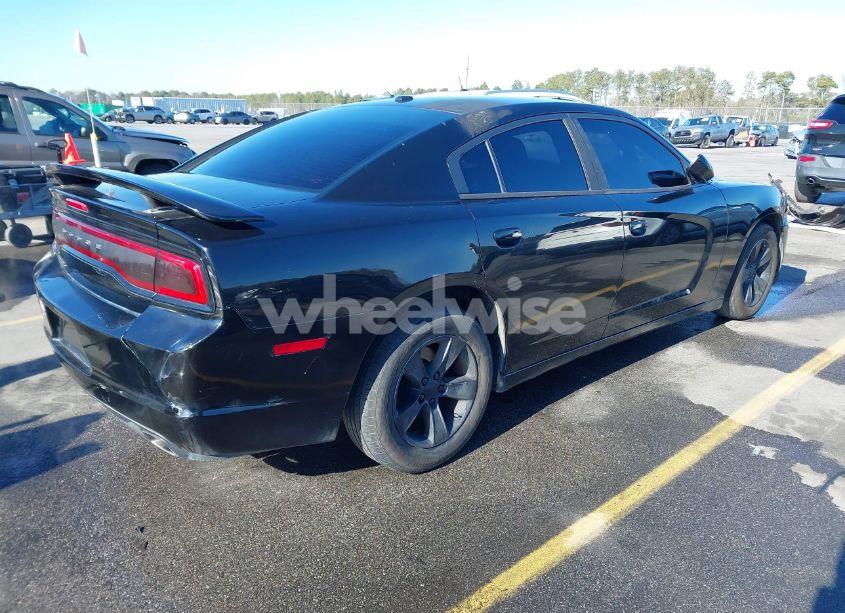 Photo 4 of 2012 Dodge Charger SE (VIN 2C3CDXBG3CH299718)