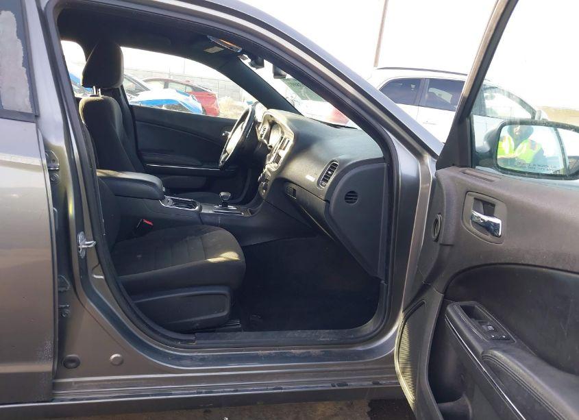 Photo 5 of 2012 Dodge Charger SE (VIN 2C3CDXBG3CH302553)