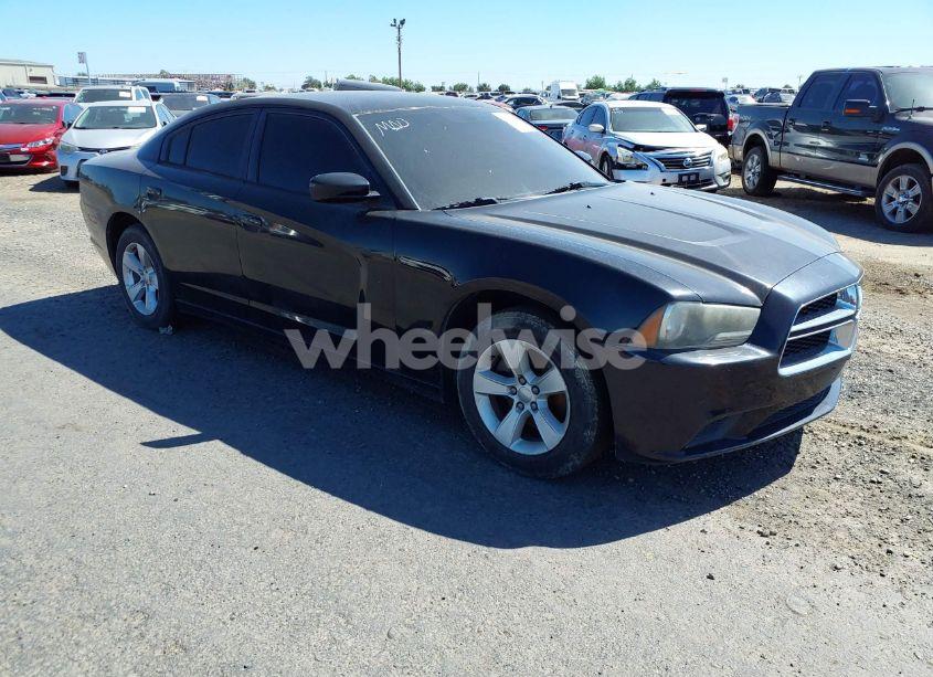 2013 Dodge Charger SE (VIN 2C3CDXBG3DH539724) main photo