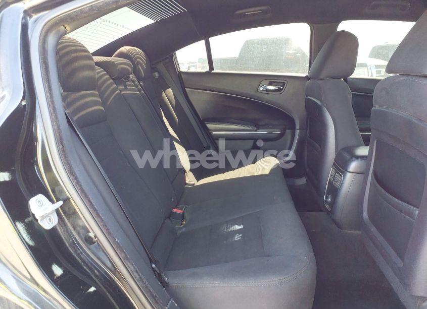 Photo 8 of 2013 Dodge Charger SE (VIN 2C3CDXBG3DH539724)