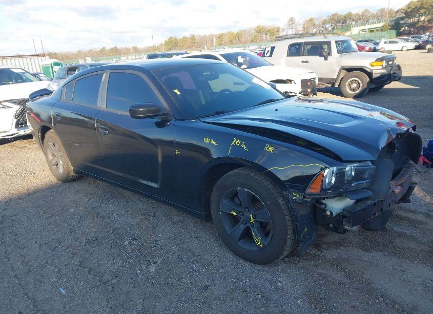 2013 Dodge Charger SE (VIN 2C3CDXBG3DH625146) main photo