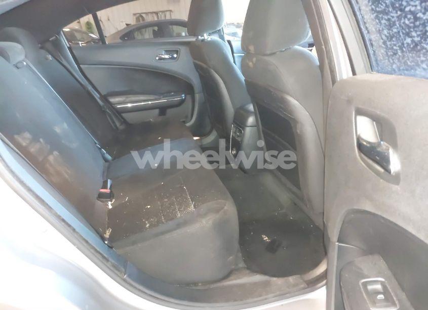 Photo 8 of 2013 Dodge Charger SE (VIN 2C3CDXBG3DH688845)