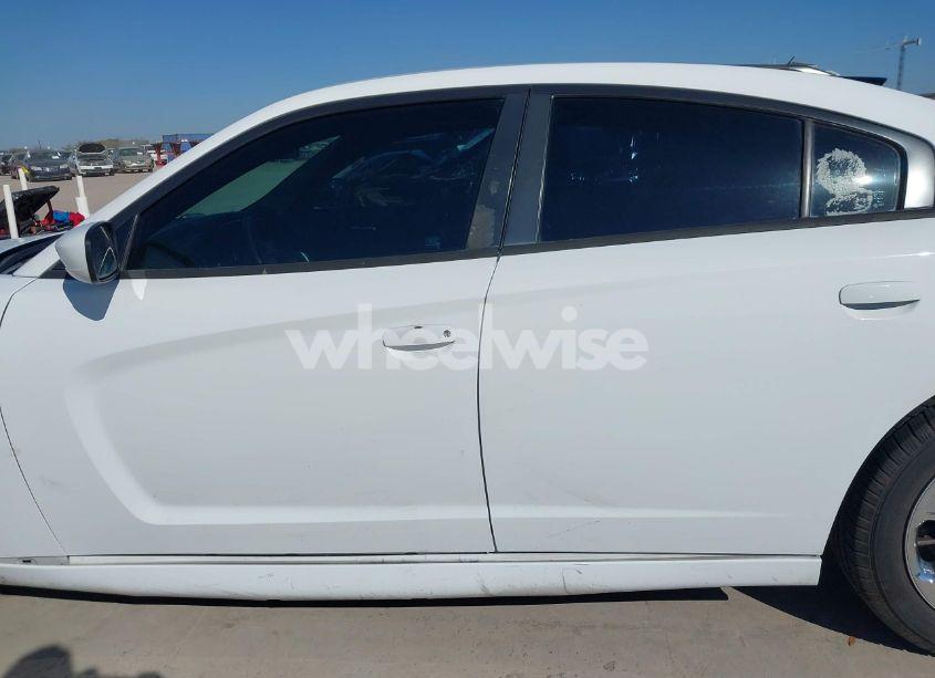 Photo 15 of 2013 Dodge Charger SE (VIN 2C3CDXBG3DH725277)