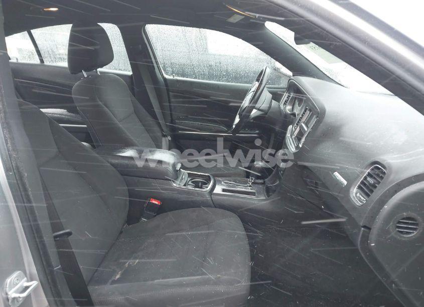 Photo 5 of 2014 Dodge Charger SE (VIN 2C3CDXBG3EH102288)