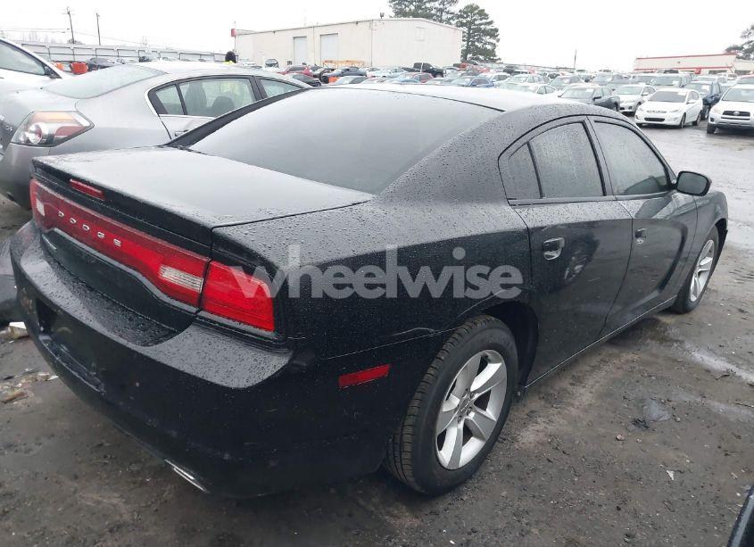 Photo 4 of 2014 Dodge Charger SE (VIN 2C3CDXBG3EH108012)