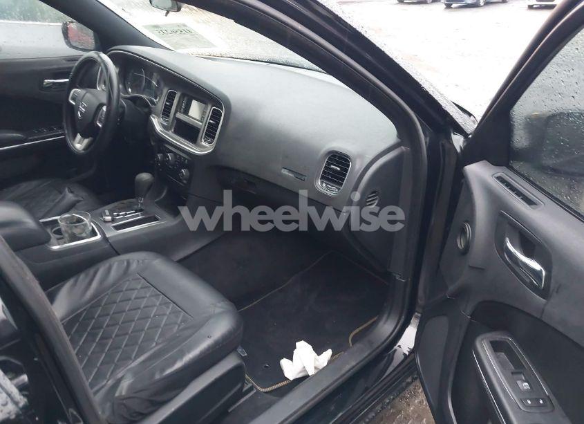 Photo 5 of 2014 Dodge Charger SE (VIN 2C3CDXBG3EH108012)
