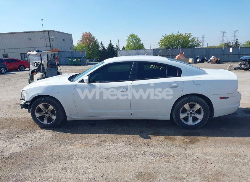 Photo 14 of 2014 Dodge Charger SE (VIN 2C3CDXBG3EH129698)