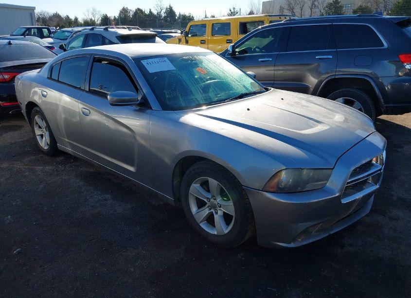 2014 Dodge Charger SE (VIN 2C3CDXBG3EH168355) main photo